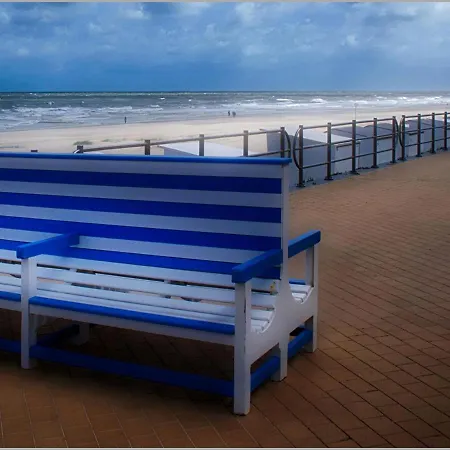 Retro With Sleeping Area