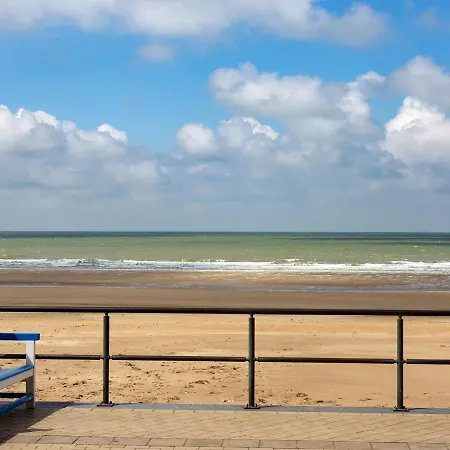 Apartment Retro With Sleeping Area Middelkerke